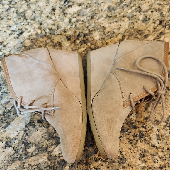 Mad Love Tan‎ Suede Wedge Booties - Picture 3 of 6